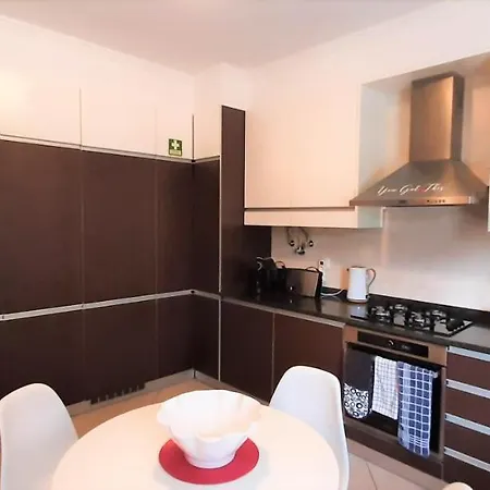 In The Center Of With Swimming Pool And Garage Tavira