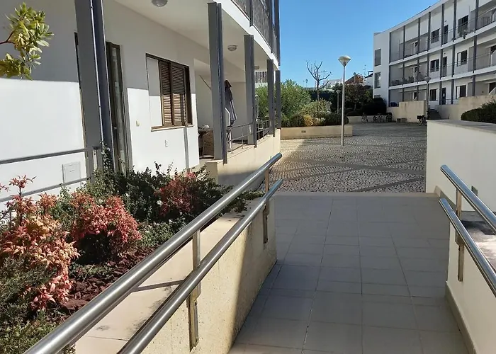 In The Center Of With Swimming Pool And Garage Appartement Tavira